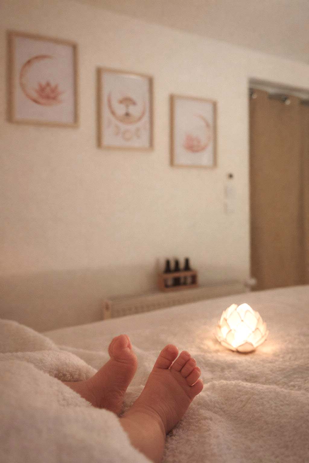 massage bébé shantala - pied bébé
